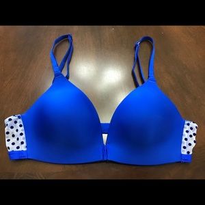 VICTORIAS SECRET NO WIRE SANS BRA SZ 34B!!